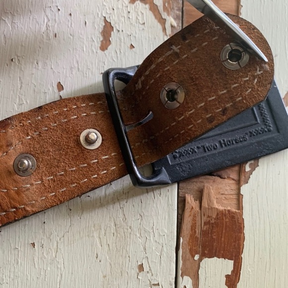 vintage brass Tech Ether Guild buckle with belt - Picture 9 of 15